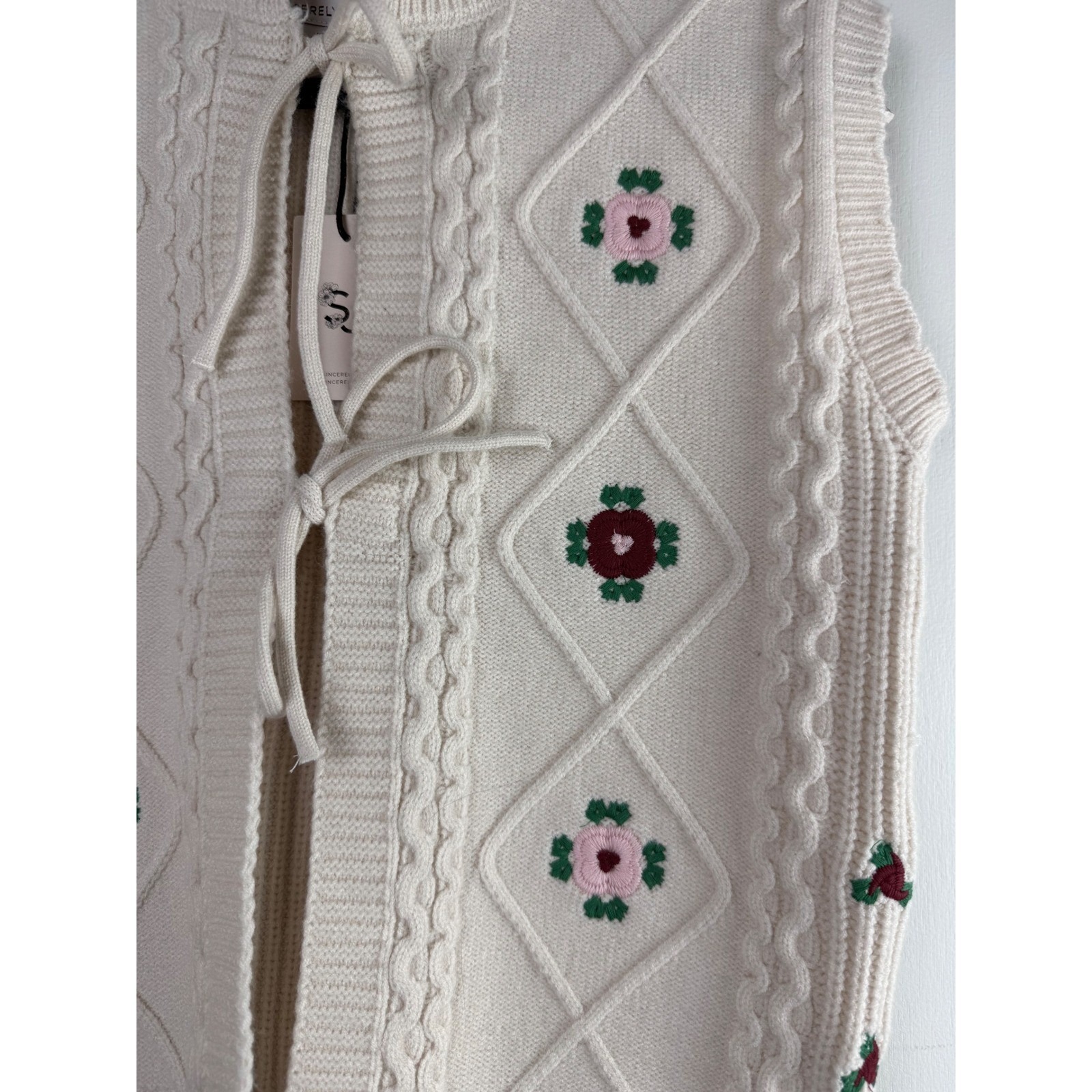Sincerely Jules Floral Embroidered Cable Knit Tie Front Sweater Vest Cream S Nwt — image 2 of 8